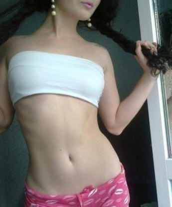 Живу я в Москве, где мои услуги востребованы и ценятся настоящими гурманами удовольствия. Со мной ты окунешься в мир сексуальных фантазий, где каждая твоя мечта станет реальностью. Мои возможности великолепны - я мастерски владею искусством массажа, умею создать уютную атмосферу и конечно же, удовлетворить все твои сокровенные желания. Мои отзывы говорят сами за себя, ведь мои клиенты остаются довольными и возвращаются ко мне снова и снова. Посмотри на мои фото, и ты поймешь, что со мной тебя ожидает настоящий рай на земле. Не упускай возможность испытать ни с чем не сравнимые ощущения со мной - ты этого никогда не пожалеешь. Встреча со мной станет твоим самым заветным желанием, воплощением мечты о настоящем сексуальном путешествии. Уверена, что ты и били уже подкуплен моей эмоциональностью и готовностью подарить тебе незабываемые моменты. Жду твоего звонка прямо сейчас! 3937, 27 лет