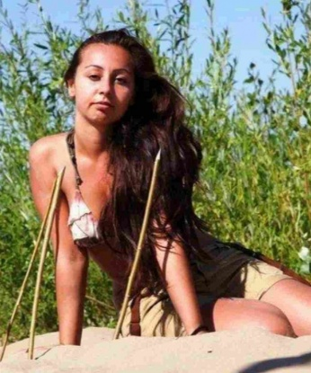 Живу и работаю в Москве. Приглашаю вас в мир наслаждения и удовольствия, где ваши фантазии станут яркой реальностью. Мои услуги наполнены страстью, нежностью и безудержным желанием угодить вам. Обладаю привлекательной внешностью и ухоженным телом, о чем свидетельствуют мои фото. Возможна встреча как в уютной гостинице, так и у вас дома. Гарантирую анонимность и конфиденциальность. Мои клиенты всегда остаются довольными и возвращаются снова. Позвольте себе настоящее удовольствие и свяжитесь со мной сегодня. ❣️ 8823, 19 лет